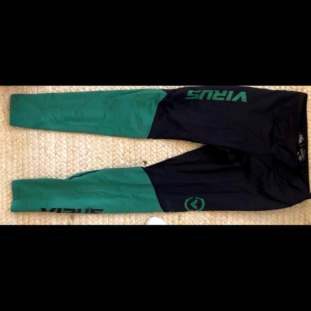 Virus Performance Legginngs